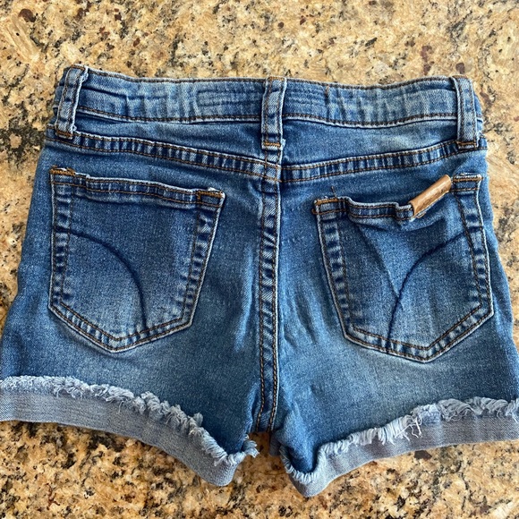 Girls Joe’s Jeans denim shorts - Picture 2 of 6